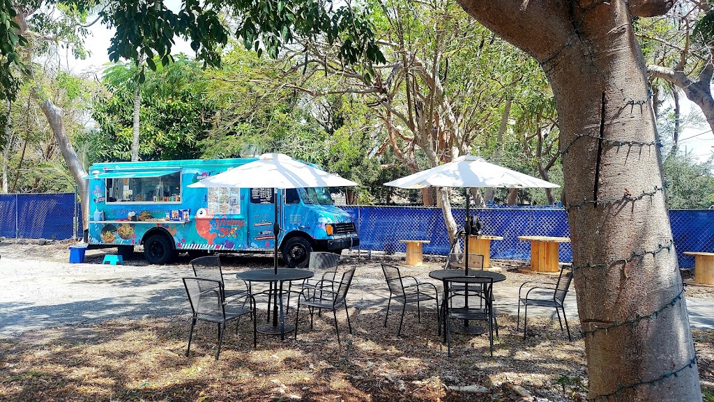 E&J All American Haitian Cuisine 33037