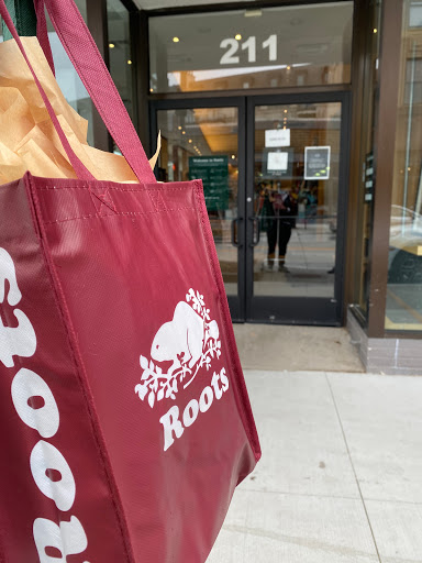 Clothing Store «Roots», reviews and photos, 211 W Maple Rd, Birmingham, MI 48009, USA