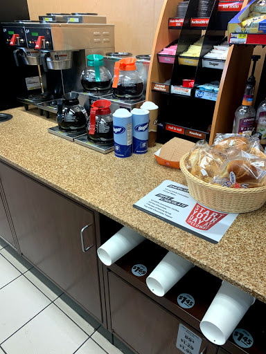 Convenience Store «Speedway», reviews and photos, 125 W Sunrise Hwy, Freeport, NY 11520, USA