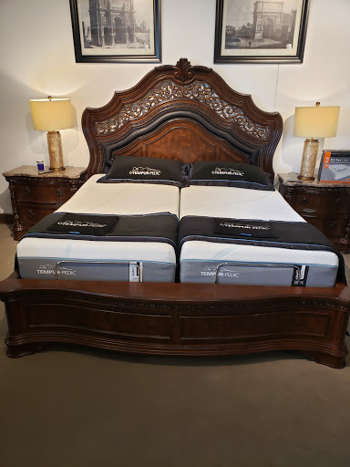 Furniture Store «Rooms To Go Furniture Store - Port Richey», reviews and photos, 9500 Scenic Dr, Port Richey, FL 34668, USA