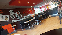 Atmosphère du Restaurant KFC Douai Sin le Noble à Lambres-Lez-Douai - n°14