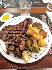 Steak du Restaurant de type buffet Le Grand Buffet à Saint-Saturnin - n°5