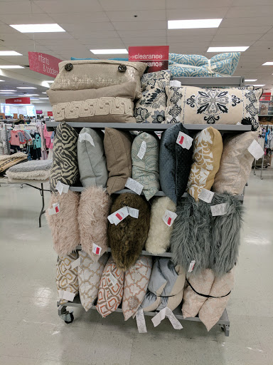 Department Store «T.J. Maxx», reviews and photos, 297 Great Rd, Bedford, MA 01730, USA