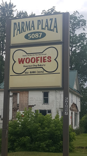 Bakery «Woofies Gourmet Dog Bakery», reviews and photos, 5087 W Ridge Rd, Spencerport, NY 14559, USA