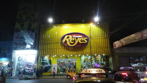 Tiendas Reyes