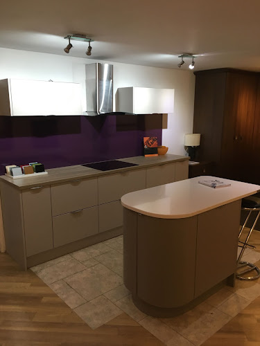 D C L Kitchens Ltd - Interior designer