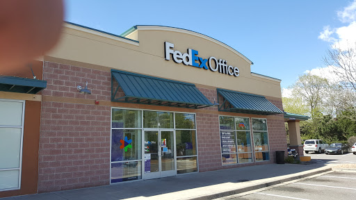 Print Shop «FedEx Office Print & Ship Center», reviews and photos, 105 Wadsworth Blvd A, Lakewood, CO 80226, USA