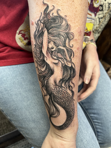 Explore 3 siblings tattoo ideas, creative tattoo ideas in Wabash, available at Steel Rose Tattoo Studio