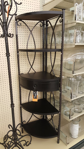 Craft Store «Hobby Lobby», reviews and photos, 2900 S 25th St, Clinton, IA 52732, USA