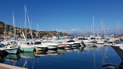 Capitainerie du port de Théoule sur Mer à Théoule-sur-Mer