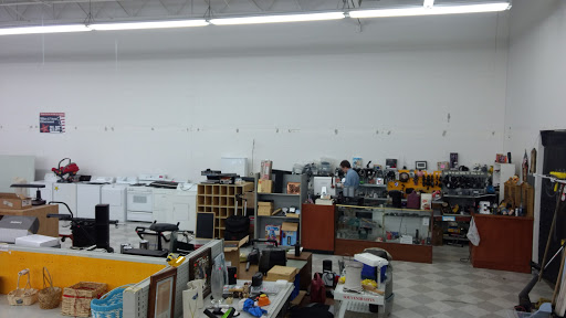 Thrift Store «This-N-That Thrift Store Vancouver Plaza», reviews and photos, 7601 NE Vancouver Plaza Dr, Vancouver, WA 98662, USA