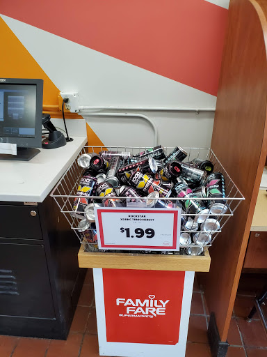 Grocery Store «Family Fare Supermarket», reviews and photos, 1415 Fulton St E, Grand Rapids, MI 49503, USA