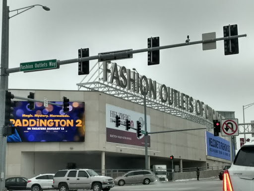 Shopping Mall «Fashion Outlets of Chicago», reviews and photos, 5220 Fashion Outlets Way, Rosemont, IL 60018, USA
