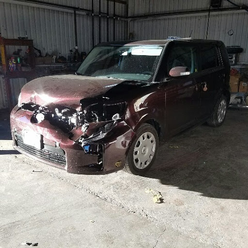 Auto Body Shop «Miracle Auto Painting & Body Repair», reviews and photos, 871 Garden Hwy, Yuba City, CA 95991, USA