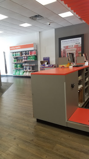 Print Shop «FedEx Office Print & Ship Center», reviews and photos, 18755 S Dixie Hwy Suite 57, Miami, FL 33157, USA