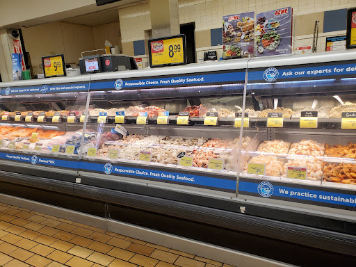 Shopping Mall «Bond Shopping Center», reviews and photos, 1891 S State Rd, Upper Darby, PA 19082, USA