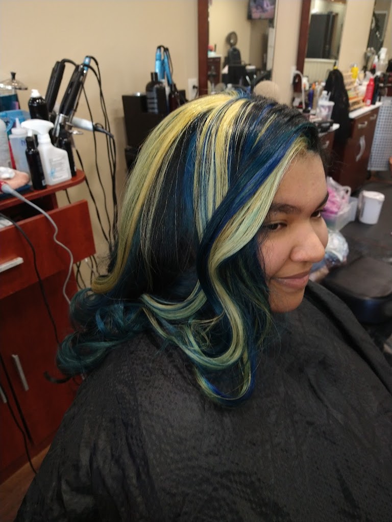 Tia's Hair Spot 23703