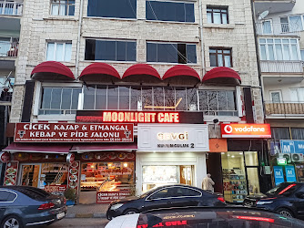 Moonlight Cafe & Bistro