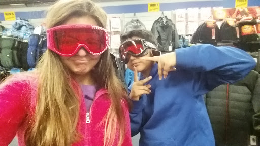 Sporting Goods Store «Big 5 Sporting Goods», reviews and photos, 3970 E Main St, Ventura, CA 93003, USA