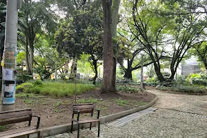 Primer Parque de Laureles image