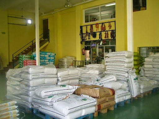 COMERCIAL GAN CANIN SL - La Dehesa de Lema en València, Madrid