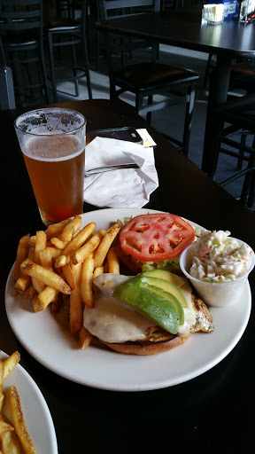 Food and Drink «The Double D Bar & Grill», reviews and photos, 240 N River Rd, Mt Clemens, MI 48043, USA