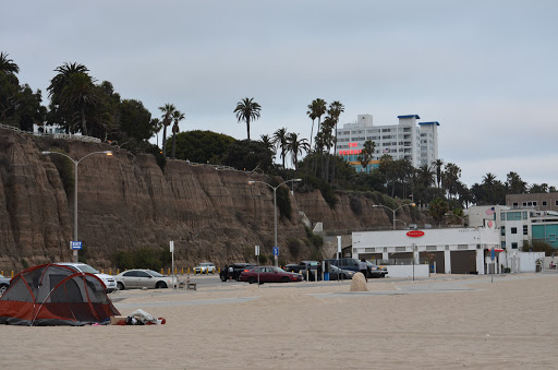 Beach «Santa Monica State Beach», reviews and photos, Pacific Coast Hwy, Santa Monica, CA 90401, USA