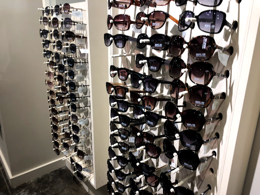 Watch Store «Fossil Outlet Store», reviews and photos, 18521 Outlet Blvd #725, Chesterfield, MO 63005, USA