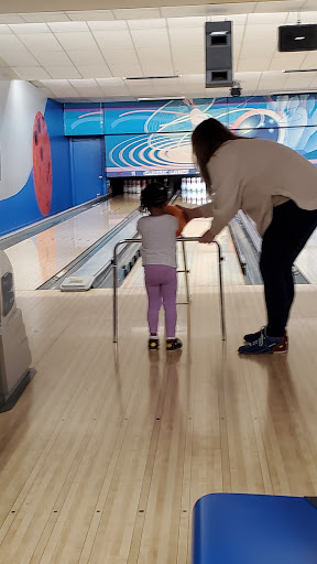 Bowling Alley «Classic Bowling Lanes», reviews and photos, 1421 N Willis Dr, Bloomington, IN 47404, USA