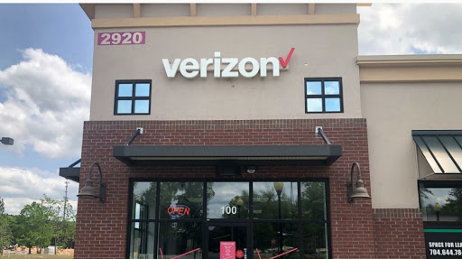 Verizon Wireless, 2920 Forestville Rd #100, Raleigh, NC 27616, USA, 