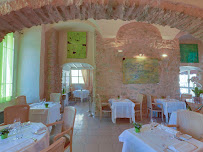 Atmosphère du Restaurant gastronomique L'Ambroisy - Restaurant Vence - n°8