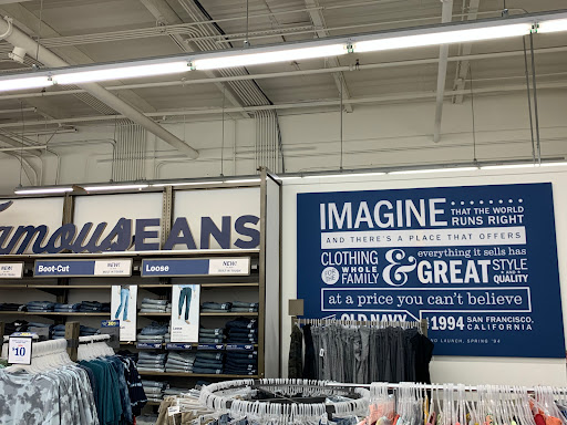 Clothing Store «Old Navy», reviews and photos, 20505 S Dixie Hwy, Cutler Bay, FL 33189, USA