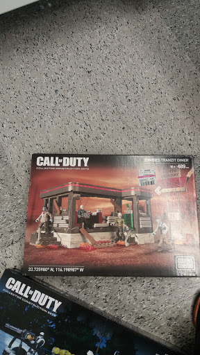 Clothing Store «Ross Dress for Less», reviews and photos, 7511 Lemont Rd, Darien, IL 60561, USA