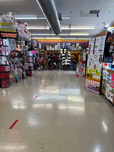 Shopping Mall «Elgin Shopping Mall», reviews and photos, 308 S McLean Blvd, Elgin, IL 60123, USA