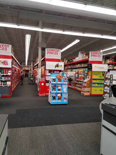 Office Supply Store «Staples», reviews and photos, 254 N Plainfield Rd #11, West Lebanon, NH 03784, USA