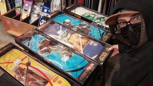 Clothing Store «Zumiez», reviews and photos, 3401 Dale Rd #247b, Modesto, CA 95356, USA