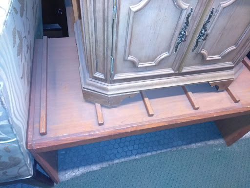 Used Furniture Store «Windy City Furniture, Inc.», reviews and photos, 2221 S Michigan Ave, Chicago, IL 60616, USA