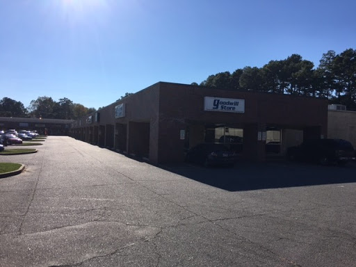 Thrift Store «Goodwill Store and Donation Center», reviews and photos, 2904 S University Ave, Little Rock, AR 72204, USA