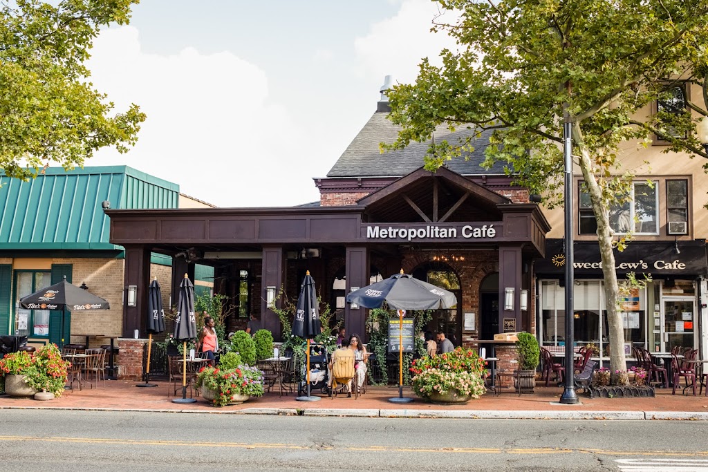 Metropolitan Cafe 07728
