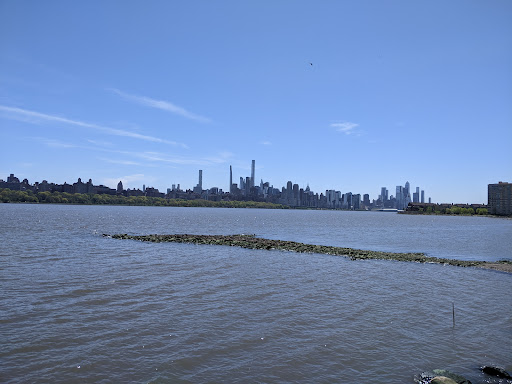 Home Goods Store «Home Goods», reviews and photos, 3 Main St, Edgewater, NJ 07020, USA