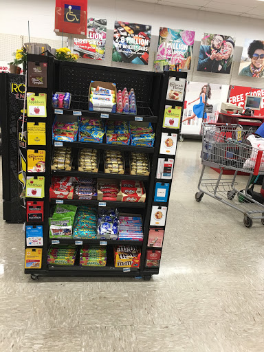 Discount Store «Kmart», reviews and photos, 3443 W Addison St, Chicago, IL 60618, USA