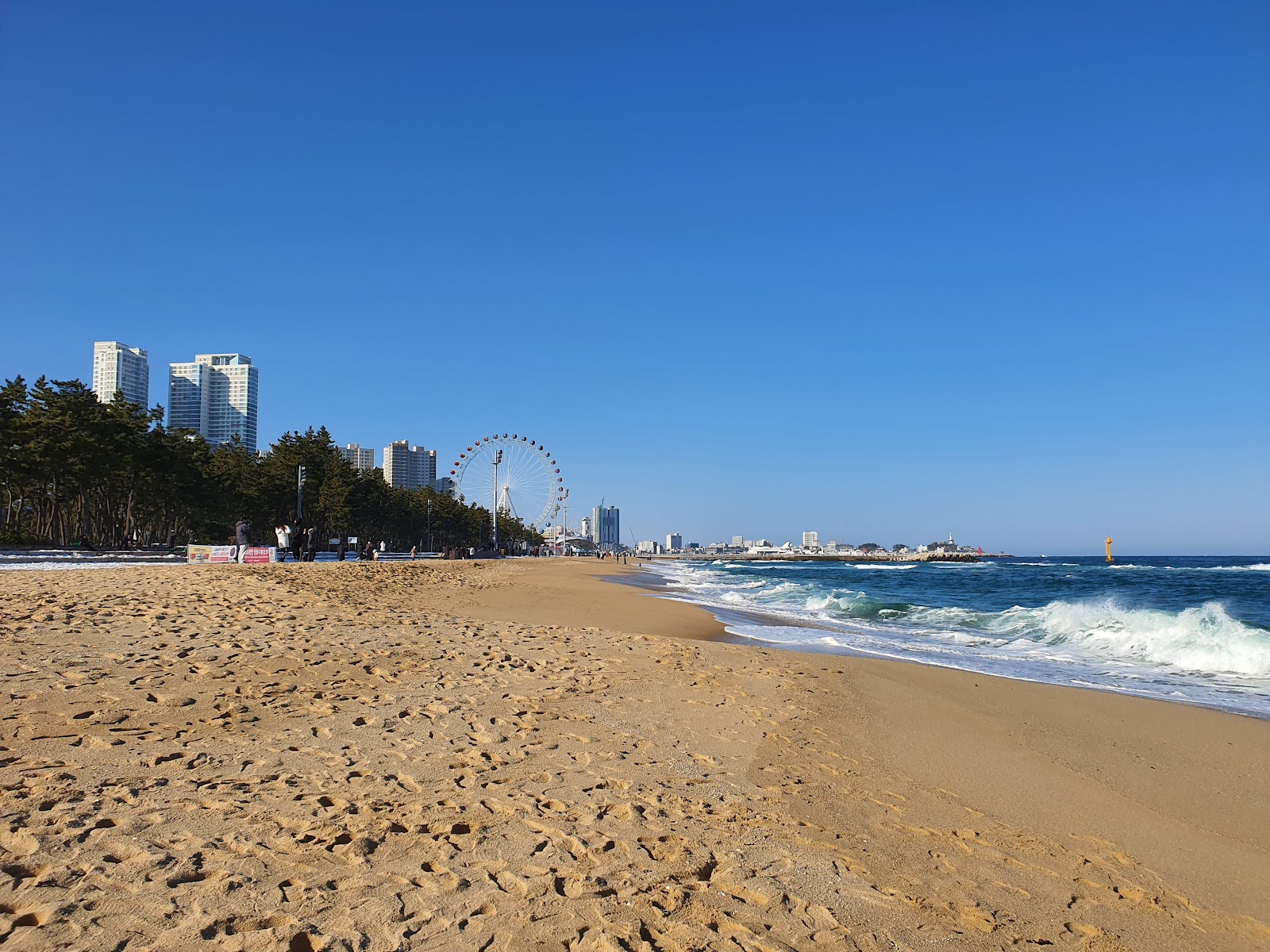 Foto de Sokcho Beach área de comodidades