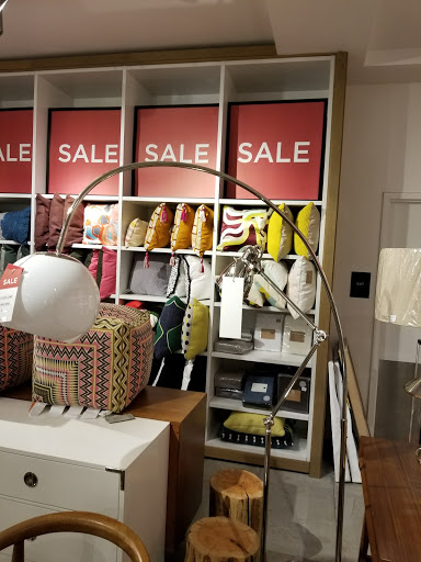 Furniture Store «west elm», reviews and photos, 400 W 47th St, Kansas City, MO 64112, USA
