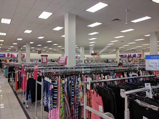 Clothing Store «Burlington Coat Factory», reviews and photos, 7747 Mall Rd, Florence, KY 41042, USA