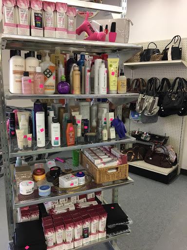 Non-Profit Organization «St. Vincent De Paul Store», reviews and photos, 1309 Williamson St, Madison, WI 53703, USA