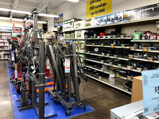 Hardware Store «Harbor Freight Tools», reviews and photos, 22330 S Sterling Blvd STE 101, Sterling, VA 20164, USA