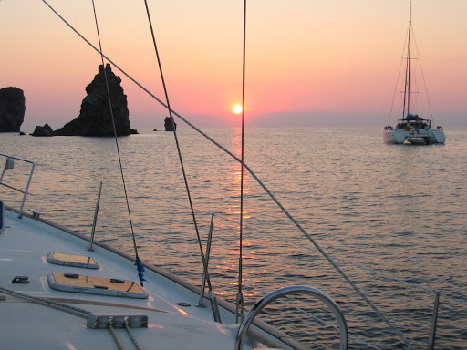 FELICUR – Noleggio barche con skipper – Isole Eolie