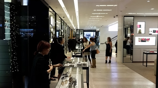 Clothing Store «Chanel Fine Jewelry Boutique», reviews and photos, 400 N Rodeo Dr, Beverly Hills, CA 90210, USA
