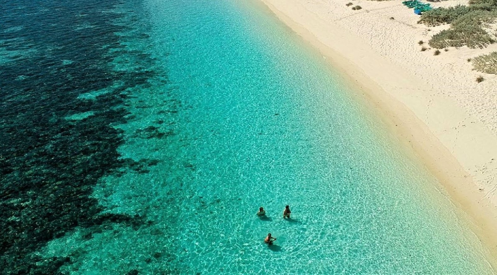Foto van Ningaloo Coast Beach met turquoise puur water oppervlakte