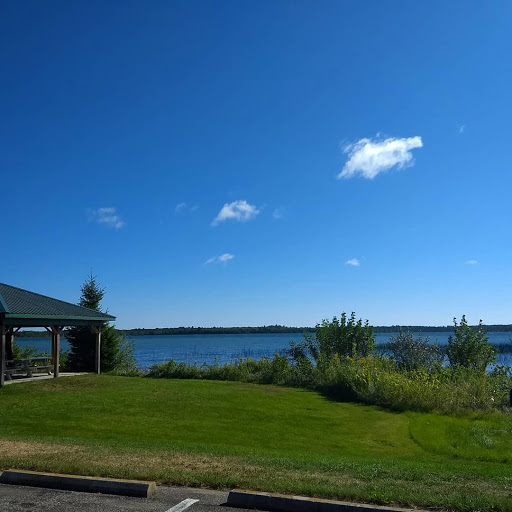 Duncan Bay Boat Club image 2